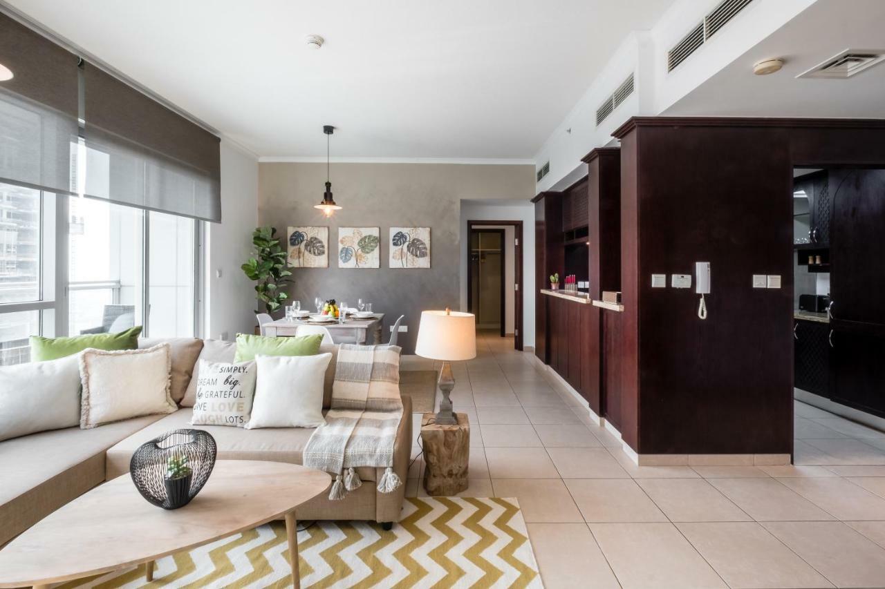 Maison Privee - Exclusive Apt With Burj Khalifa Next Door Dubai Bagian luar foto