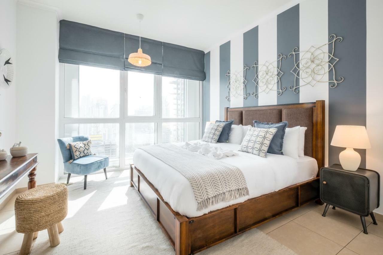 Maison Privee - Exclusive Apt With Burj Khalifa Next Door Dubai Bagian luar foto